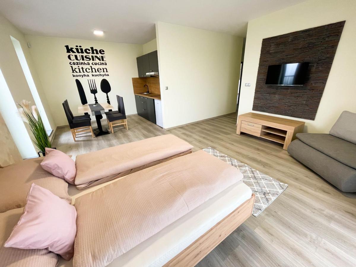 Apartmany Katalin ดูนาจสก้า สเตรด้า ภายนอก รูปภาพ