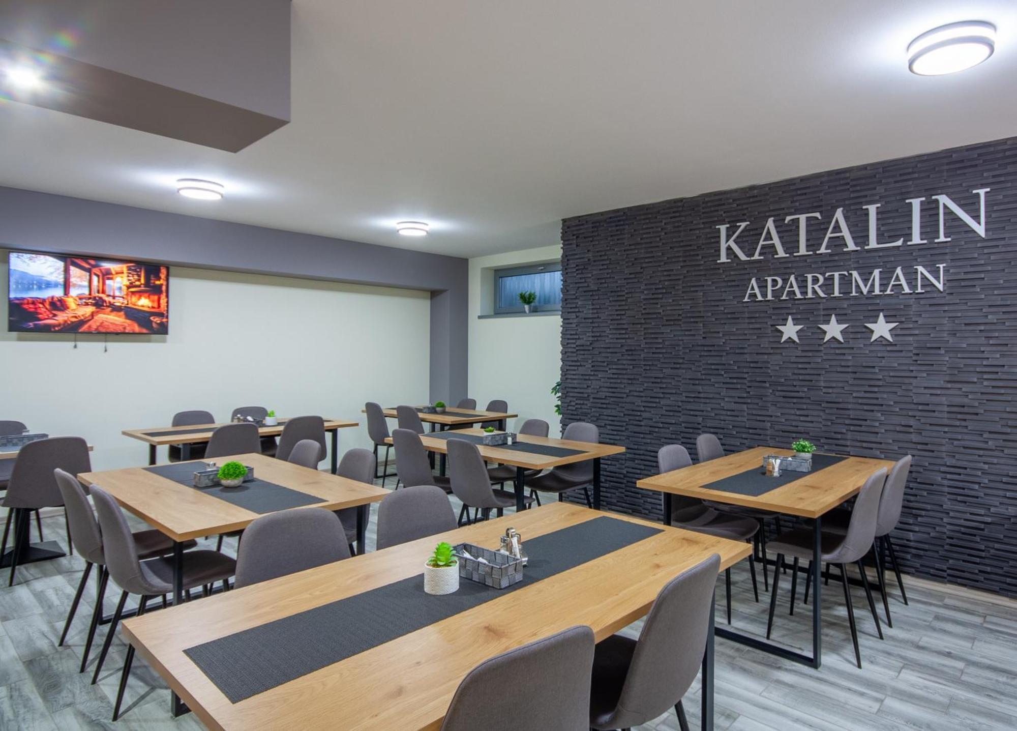 Apartmany Katalin ดูนาจสก้า สเตรด้า ภายนอก รูปภาพ